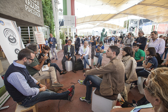 foto della galleria immagini di fausto argomento: Milano EXPO2015