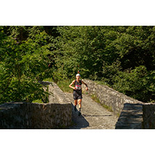 Il transito sul ponte di Nose